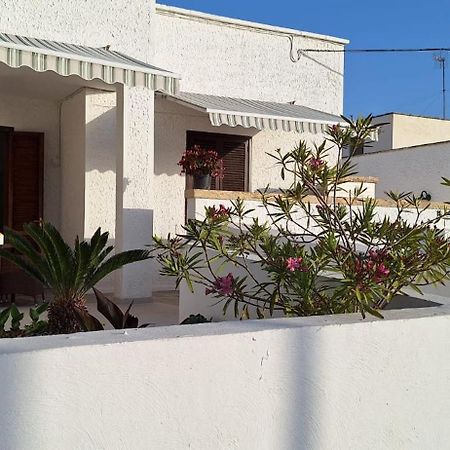 Villetta Lorena A Mancaversa مارينا دي مانكافيسا المظهر الخارجي الصورة