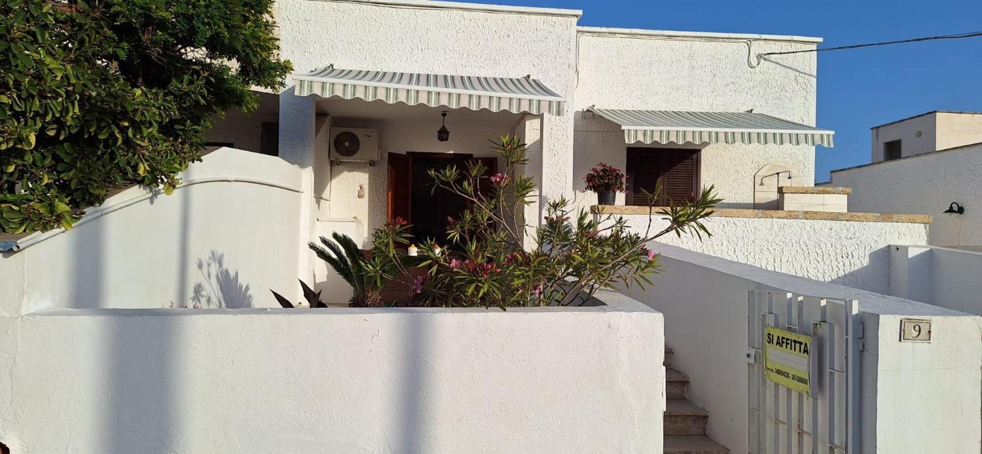 Villetta Lorena A Mancaversa مارينا دي مانكافيسا المظهر الخارجي الصورة
